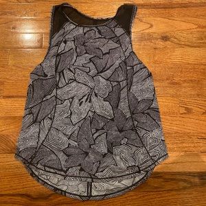 Lululemon Floral Sculpt Tank